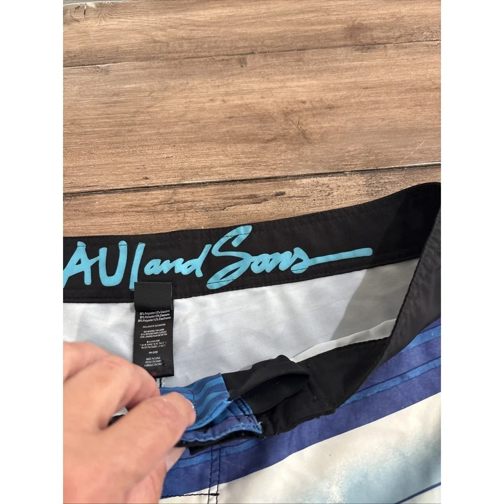 Board Shorts MAUI AND SONS Black shark Stretch  White Blue  Swim Trunk‎ Sz 36